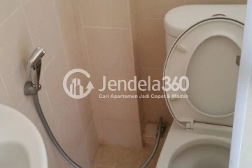 Bathroom Studio Green Palm Residence Apartment at Tower B