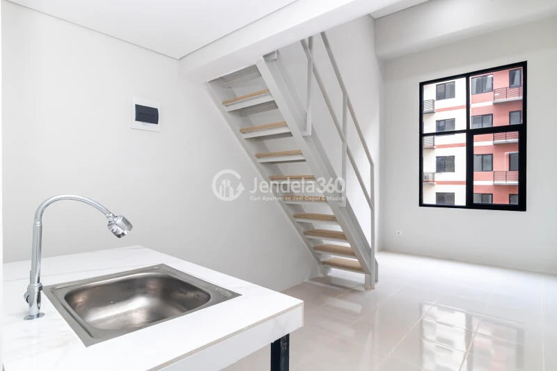Kitchen 1BR Apartment with  View at Meikarta Apartment