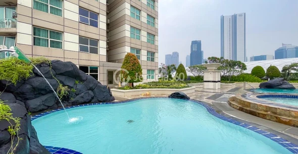 Swimming Pool - Batavia Apartment