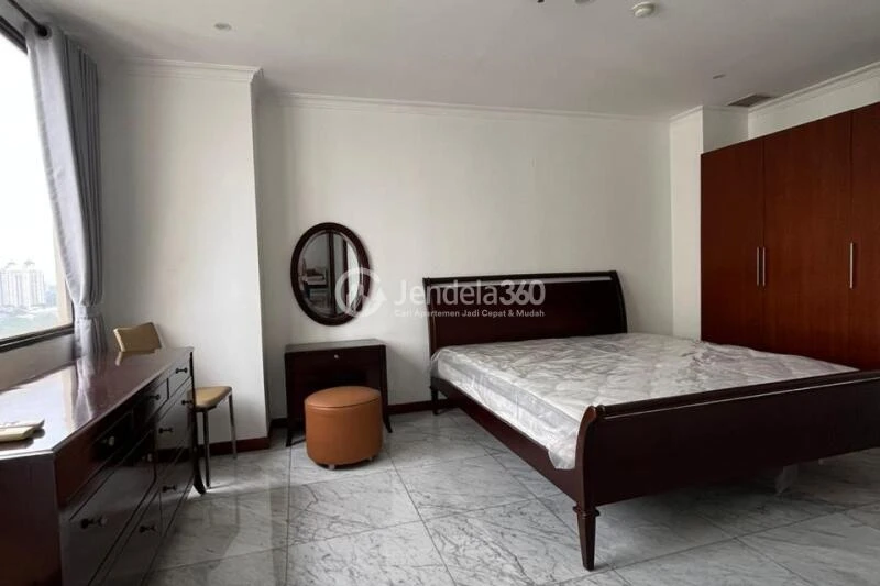 Bedroom 1 Flawless 3BR Apartment Middle Floor with City View at Simprug Indah Apartment