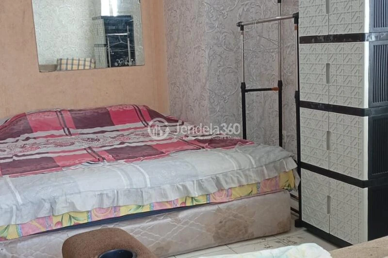 Bedroom Spotless Studio Apartment Low Floor with  View at Margonda Residence 2
