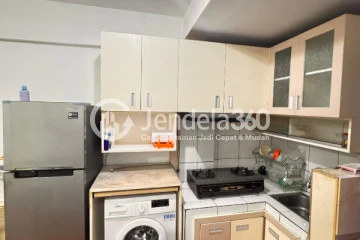 Kitchen 2BR East Park Apartment at Tower Orange
