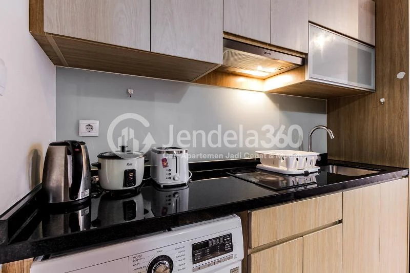 Kitchen Menteng Park Studio Fully Furnished