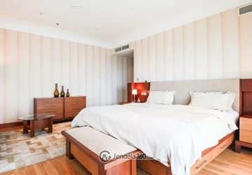 Bedroom 3BR Apartment with City View (Utara) View at Pakubuwono Residence