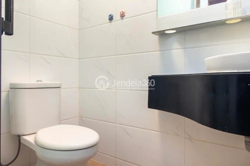 Bathroom Sky House BSD Apartment Studio Fully Furnished