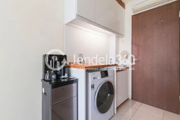 Kitchen High Floor Studio Apartment with Jakarta International Equestrian Park View at Tifolia Apartment