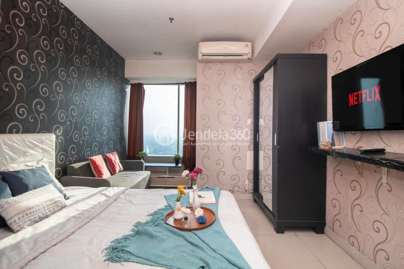 Bedroom Low Floor Studio Apartment with  View at Grand Kamala Lagoon Apartment