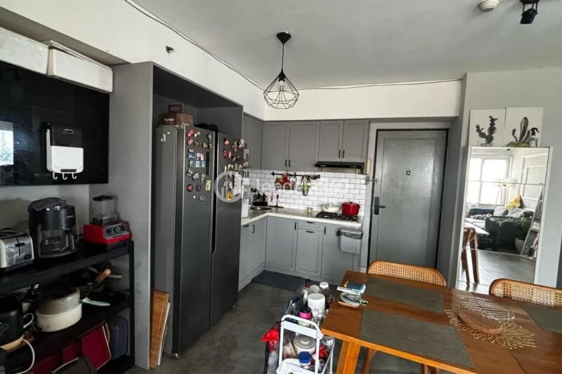 Kitchen The 18Th Residence Taman Rasuna 2BR Fully Furnished