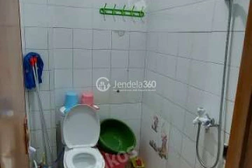 Bathroom Restful 1BR Apartment at Sunter Park View Apartment Tower B