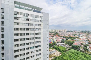 Balcony Nifarro Park Apartment Studio Fully Furnished