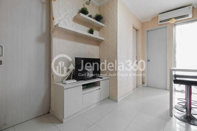 Living Room 2BR Bassura City Apartment Next to Becakayu Toll Road and 10 Mins to Klender Station