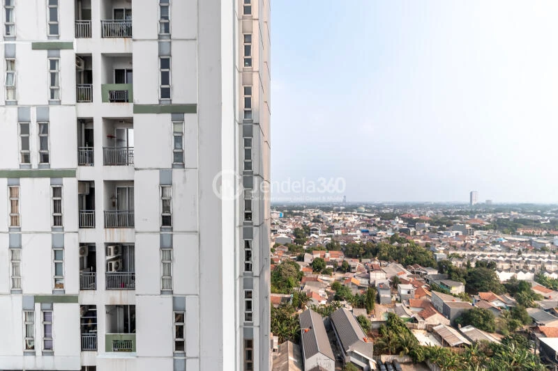 Balcony 1BR Akasa Pure Living Apartment at Tower Kamaya