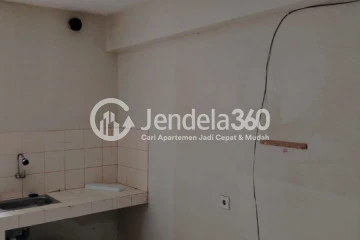 Kitchen Cozy 2BR Apartment Low Floor with City View at Green Palm Residence