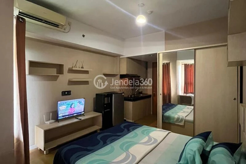 Bedroom Affordable Studio Apartment Middle Floor with  View at Margonda Residence 5