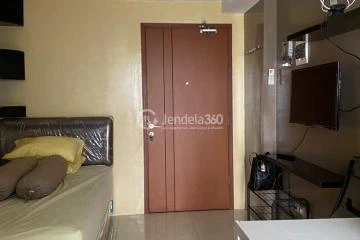 Bedroom Flawless Studio Apartment Low Floor with Barat View at Green Lake View Apartment