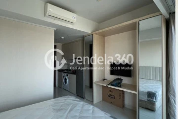 Bedroom Studio Green Sedayu Apartment at Low Floor
