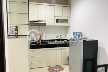 Kitchen Cozy 1BR Apartment Middle Floor with City View at GP Plaza Apartment