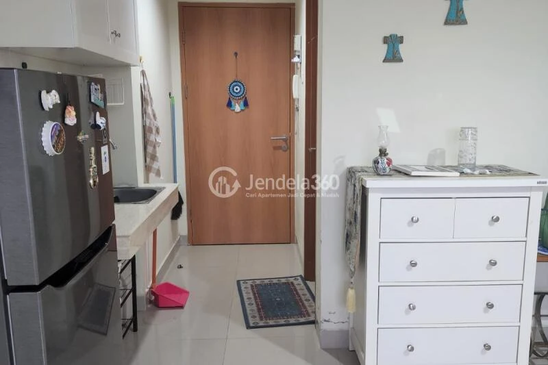 Kitchen Homey Studio Apartment at Evenciio Apartment Low Floor