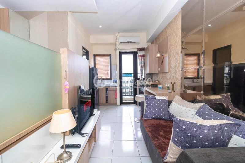 Bedroom High Floor Studio Apartment with City & Pool View at Kebagusan City Apartment