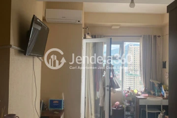 Bedroom Studio Apartment with City View at Easton Park Residence Jatinangor