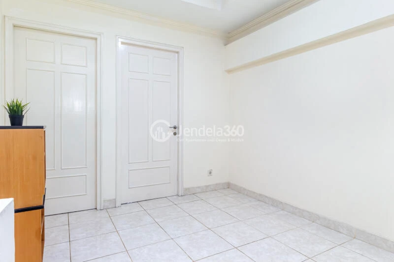 Living Room Spacious 3BR Apartment Low Floor with - View at MOI Frenchwalk