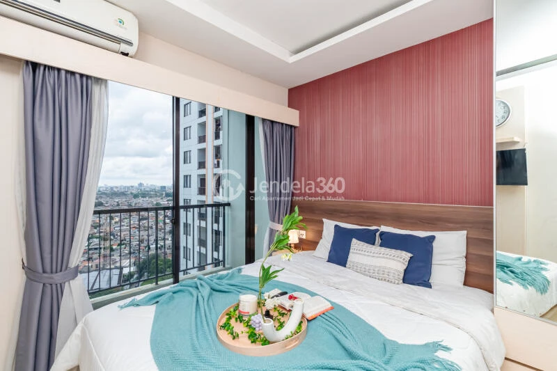 Bedroom Middle Floor Studio Apartment with  View at Cervino Village