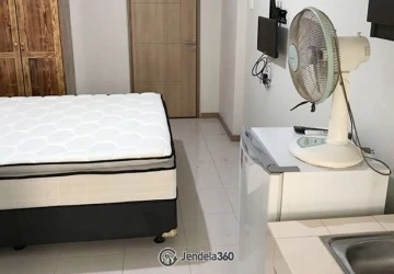 Bedroom Comfortable Studio Apartment Low Floor with City View at Green Palm Residence