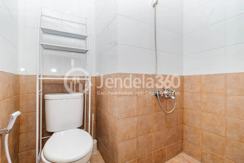Bathroom Decorative 2BR Apartment at Green Pramuka City Apartment Tower Nerine
