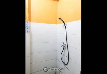 Bathroom Low Floor 2BR Apartment with Pool View at Casablanca East Residence