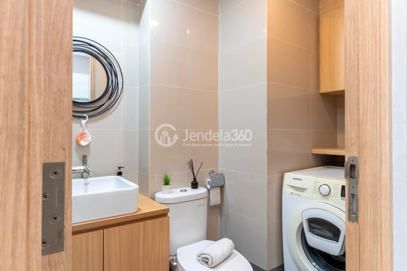 Bathroom 2 Maqna Residence 2BR Fully Furnished