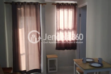 Living Room 2BR LA Hub City Apartment at Middle Floor
