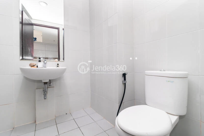 Bathroom Casa De Parco Apartment 1BR Fully Furnished