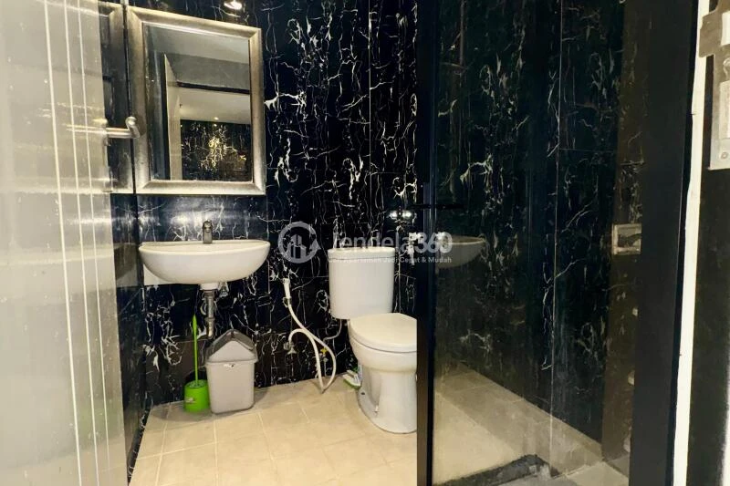 Bathroom Stunning 2BR Apartment Middle Floor with - View at Cervino Village