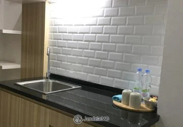 Kitchen Middle Floor Studio Apartment with city view View at Grand Asia Afrika Residence