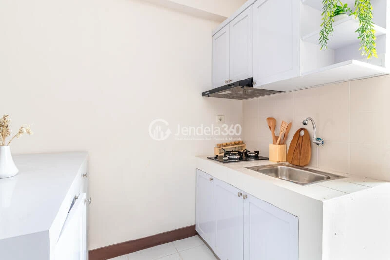 Kitchen 2BR Apartment with  View at Cinere Resort Apartment