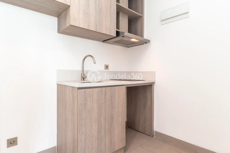 Kitchen 1BR Apartment with city View at Fatmawati City Center Apartment