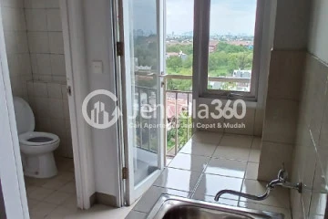 Kitchen Modern Studio Apartment Low Floor with  View at Bintaro Park View