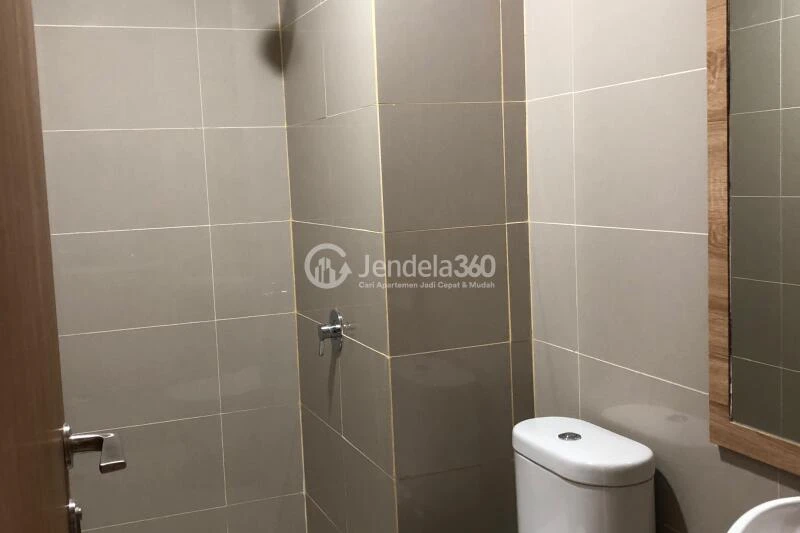 Bathroom Low Floor Studio Apartment with  View at B Residence BSD