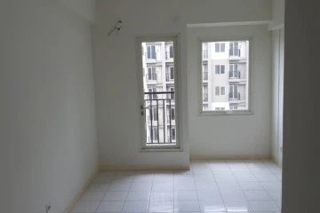 Bedroom Studio Apartment with City View at Podomoro Golf View Apartment