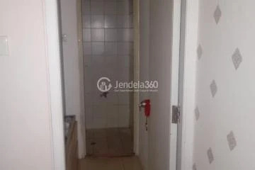 Bathroom 3BR Apartment with City View at Gading Mediterania Residence