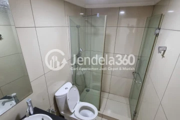 Bathroom Lovely 1BR Apartment Middle Floor with  View at City Lofts Apartment