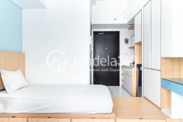 Bedroom Studio Apartment with City View at Casa De Parco Apartment