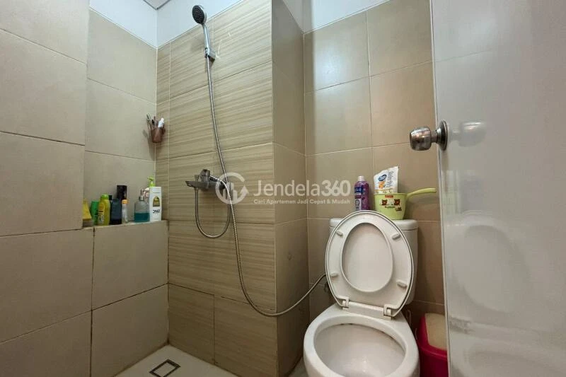 Bathroom Peaceful 2BR Apartment Middle Floor with  View at Paradise Mansion Apartment