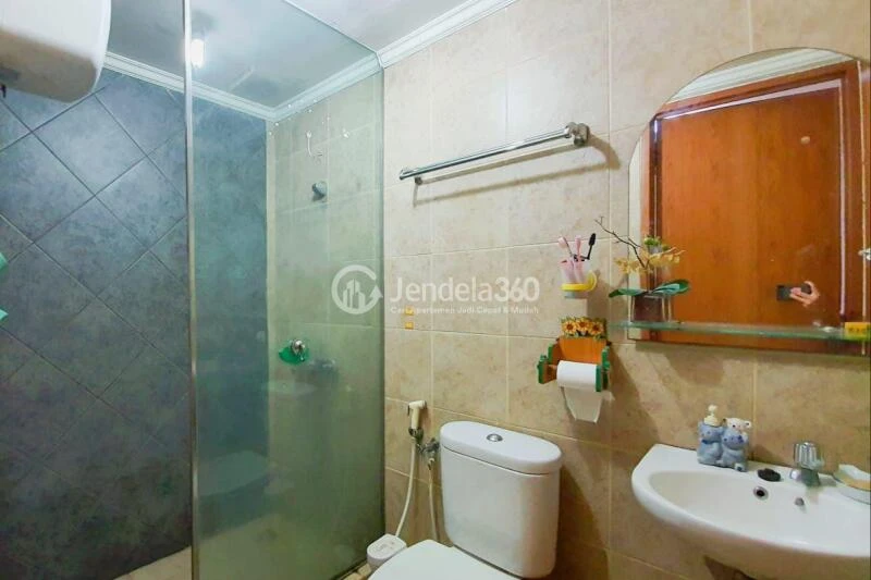 Bathroom Lovely 2BR Apartment at Great Western Resort Tower Tower A