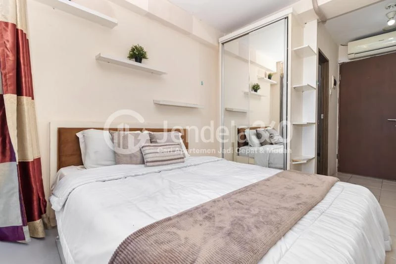 Bedroom Tifolia Apartment Studio Tower Tifolia