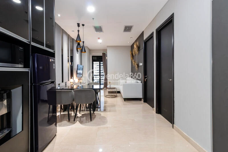 Living Room Elegant 3BR Apartment Middle Floor with City View at Sudirman Suites Jakarta