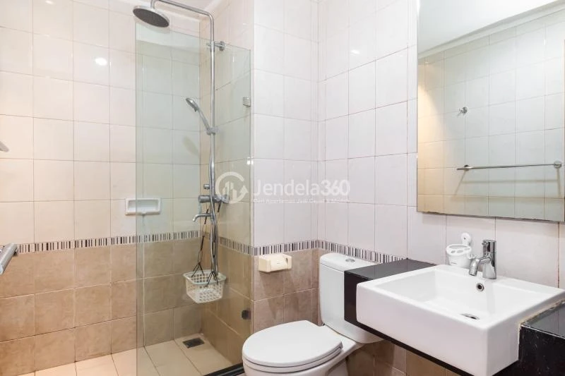 Bathroom Modest & Relaxing 2BR Apartment with Strategic Location at Sahid Sudirman Residence