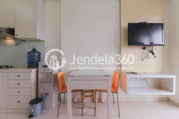 Dining Room Homey 1BR Apartment Middle Floor with garden golf View at Gardenia Boulevard Apartment