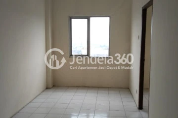 Living Room Middle Floor 2BR Apartment with  View at East Park Apartment