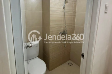 Bathroom Low Floor 2BR Apartment with  View at Paradise Mansion Apartment